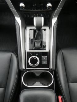 2024 Mitsubishi Pajero Sport Exceed