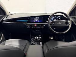 2024 Kia Niro HEV GT-Line