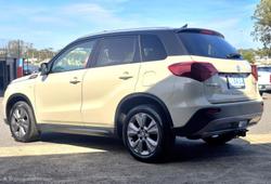 2018 Suzuki Vitara RT-S LY Savannah Ivory