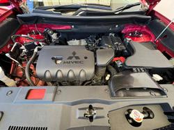 2020 Mitsubishi Outlander LS