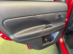 2020 Mitsubishi Outlander LS