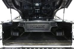 2022 Toyota Hilux SR5