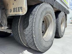 1998 Freightliner Fl80