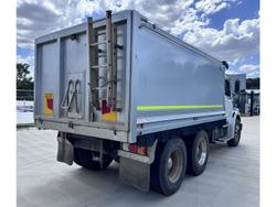 1998 Freightliner Fl80