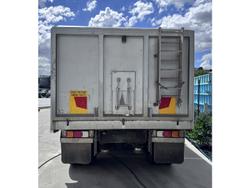 1998 Freightliner Fl80