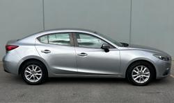 2016 Mazda 3 Maxx
