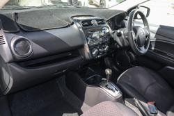 2016 Mitsubishi Mirage ES