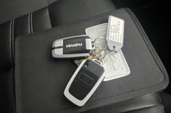 2019 Isuzu MU-X LS-T