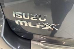 2019 Isuzu MU-X LS-T