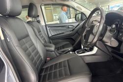 2019 Isuzu MU-X LS-T