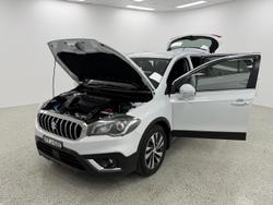 2018 Suzuki S-Cross Turbo Prestige JY Cool White