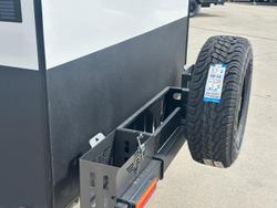 2025 LPT Caravans 1700F- Qb-25