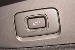 2026 Isuzu MU-X LS-T