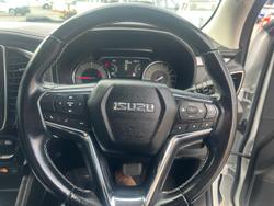 2021 Isuzu MU-X LS-T