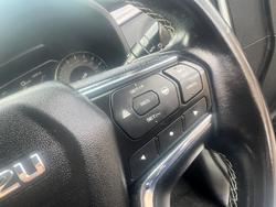 2021 Isuzu MU-X LS-T MY21 4x2 Moonstone White