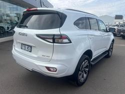 2021 Isuzu MU-X LS-T