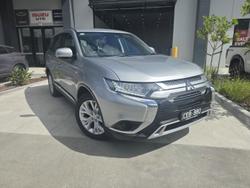 2021 Mitsubishi Outlander ES