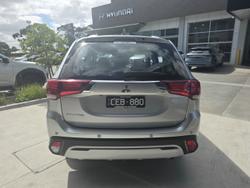 2021 Mitsubishi Outlander ES