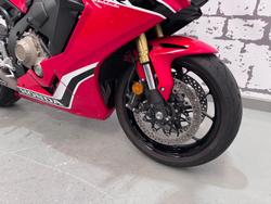 2017 Honda CBR1000RRA ABS Fireblade Fireblade Red
