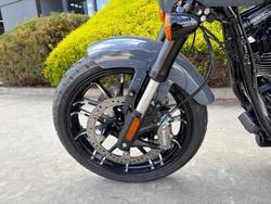 2023 Indian SPORT CHIEF CRUISER STEALTH GRAY