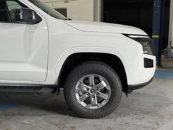2026 Nissan Navara ST