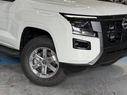 2026 Nissan Navara ST