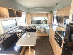 2022 Avan Aspire 555 Poptop