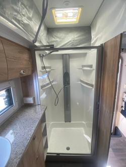 2022 Avan Aspire 555 Poptop