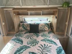 2022 Avan Aspire 555 Poptop