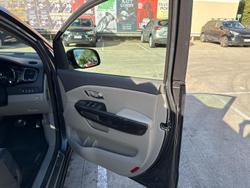 2017 Kia Carnival Platinum