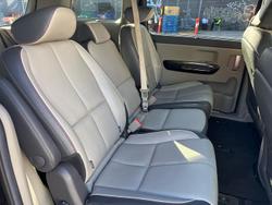 2017 Kia Carnival Platinum