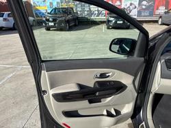 2017 Kia Carnival Platinum