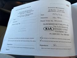 2017 Kia Carnival Platinum