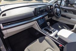 2023 Kia Carnival S