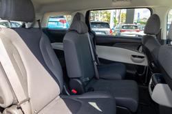 2023 Kia Carnival S