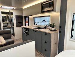 2025 New Age Caravans 20' Manta Ray Mr20er My26