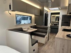 2025 New Age Caravans 20' Manta Ray Mr20er My26