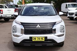 2024 Mitsubishi Outlander ES