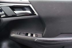 2024 Mitsubishi Outlander ES