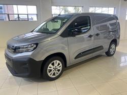2025 Peugeot Partner Premium