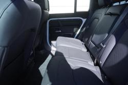 2026 Land Rover Defender 110 D350 X-Dynamic SE