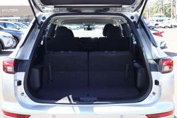 2024 Mitsubishi Outlander ES