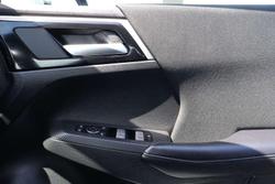 2024 Mitsubishi Outlander ES