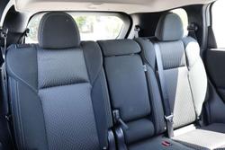 2024 Mitsubishi Outlander ES