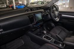 2020 Toyota Hilux SR5