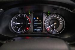 2020 Toyota Hilux SR5