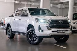 2020 Toyota Hilux SR5
