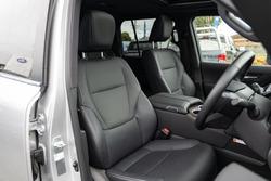 2025 Toyota Landcruiser VX