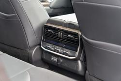 2025 Toyota Landcruiser VX