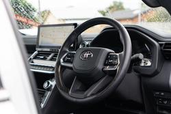 2025 Toyota Landcruiser VX